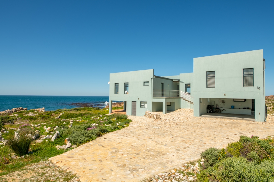 4 Bedroom Property for Sale in Sunny Seas Estate Western Cape